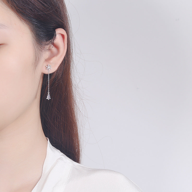 Women's Earrings with Sparkling Snowflake Pendant, Chain Embellishment