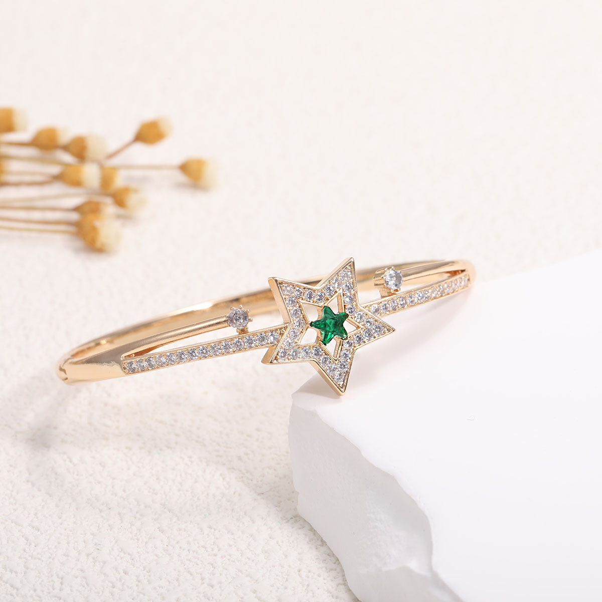 Women's Bangle with Elegant Infinity Pattern and Sparkling Zirconia