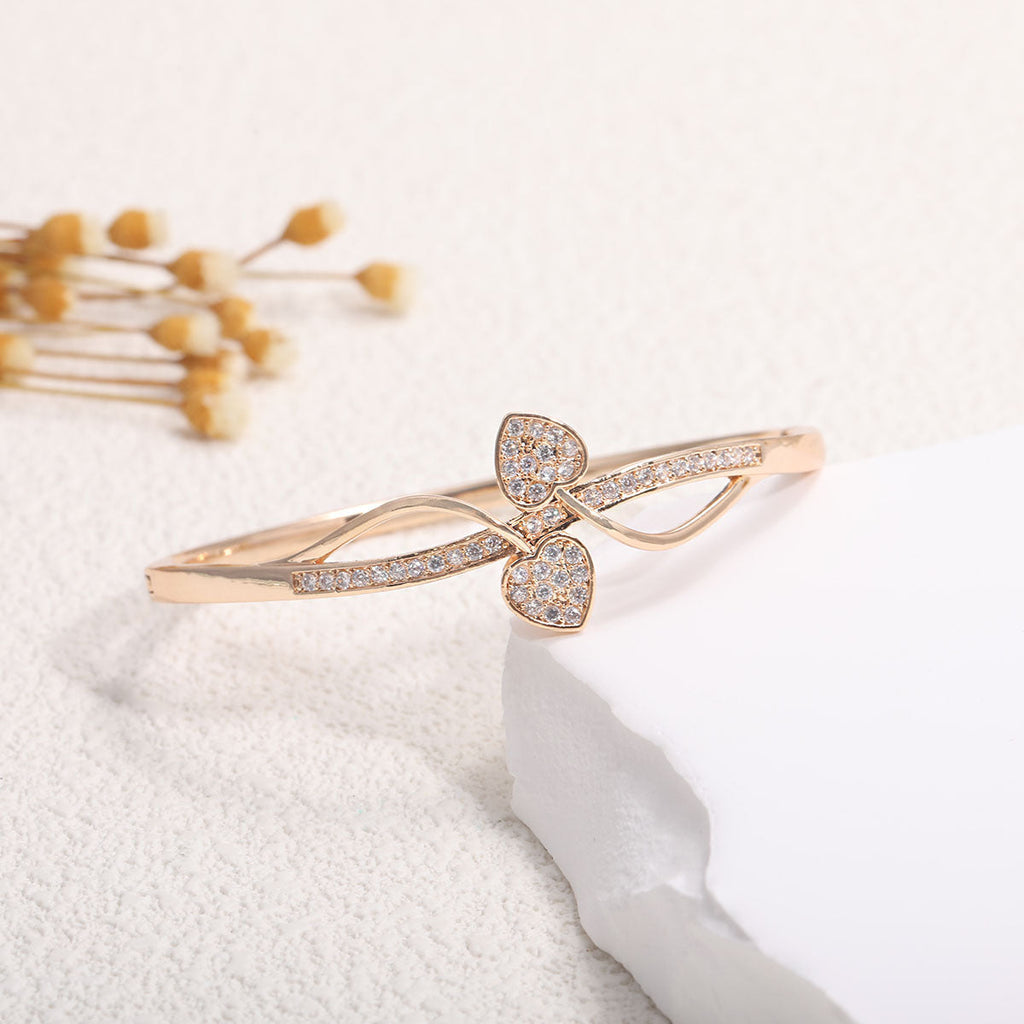 Women's Bracelet with Elaborate Infinity Symbol and Sparkling Zirconia