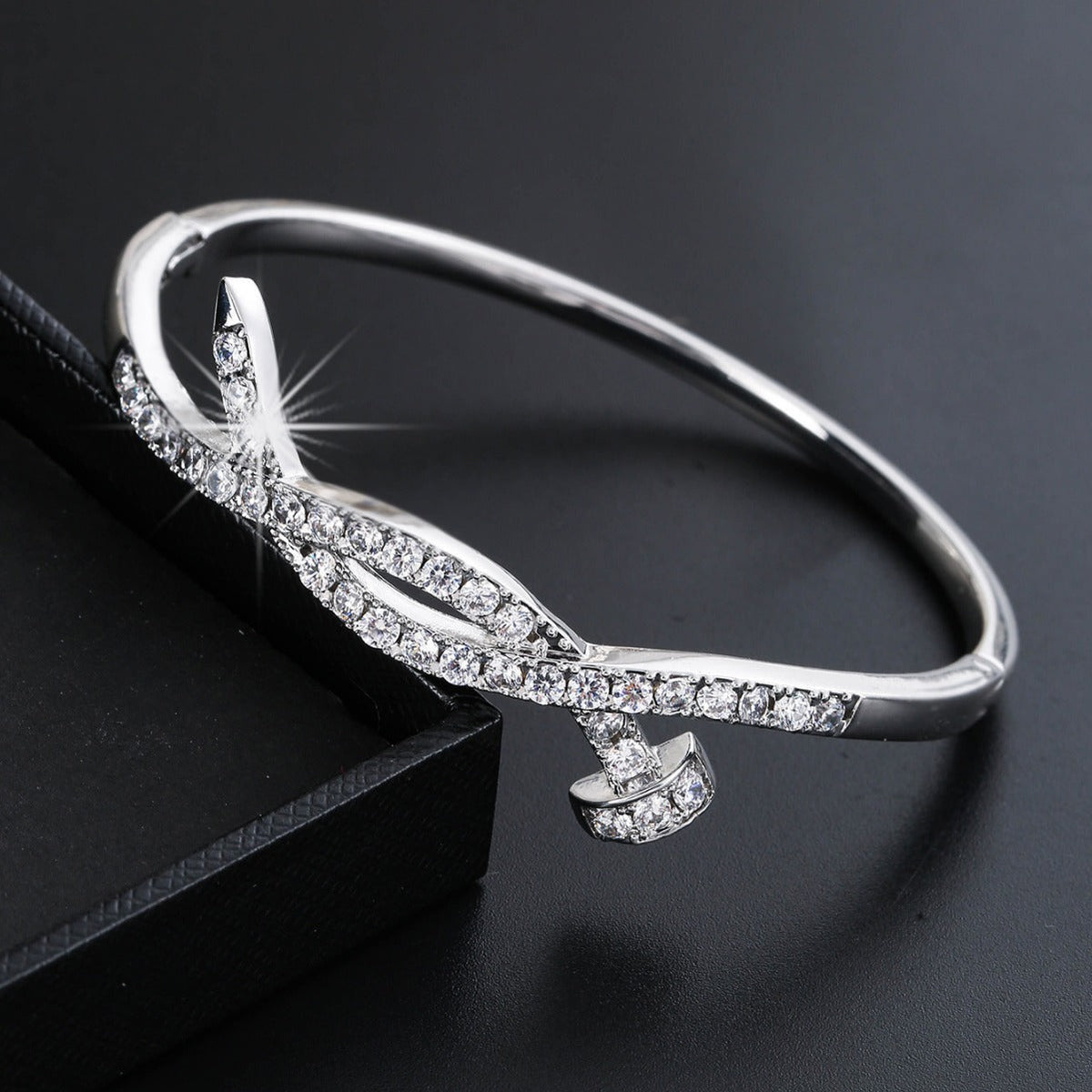 Women's Bracelet with Elaborate Infinity Symbol and Sparkling Zirconia