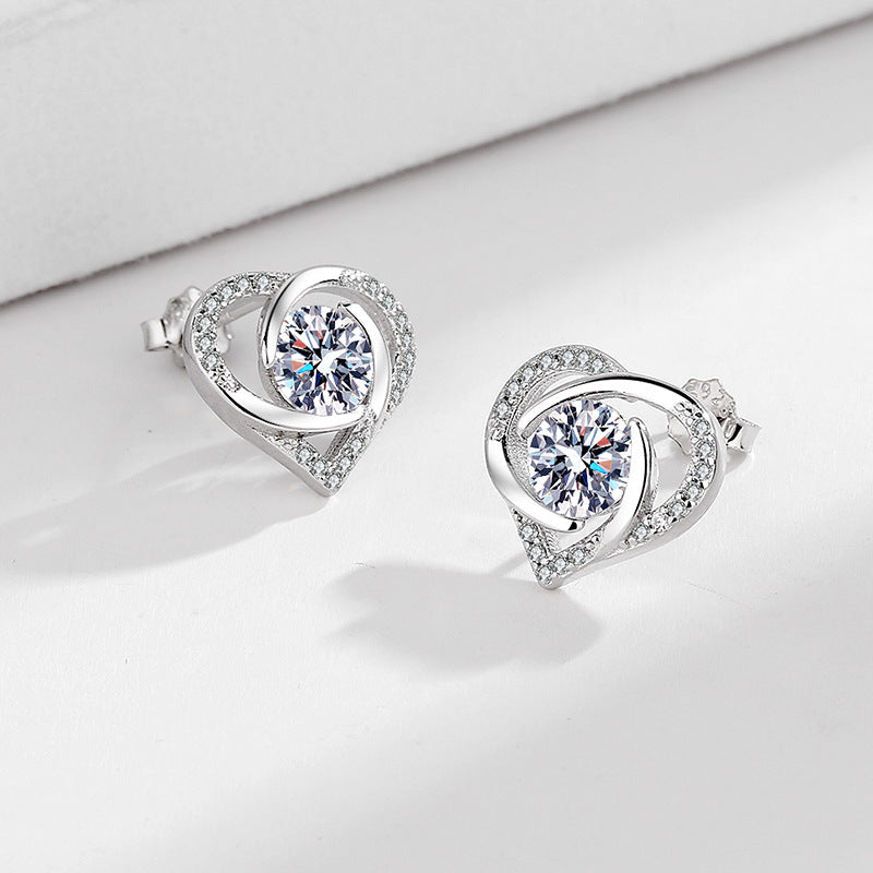 Women's Earrings in Elegant Heart Design with Shimmering Zirconia