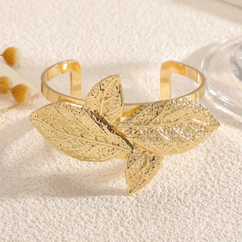 Women's Bangle with Artistic Leaf Design