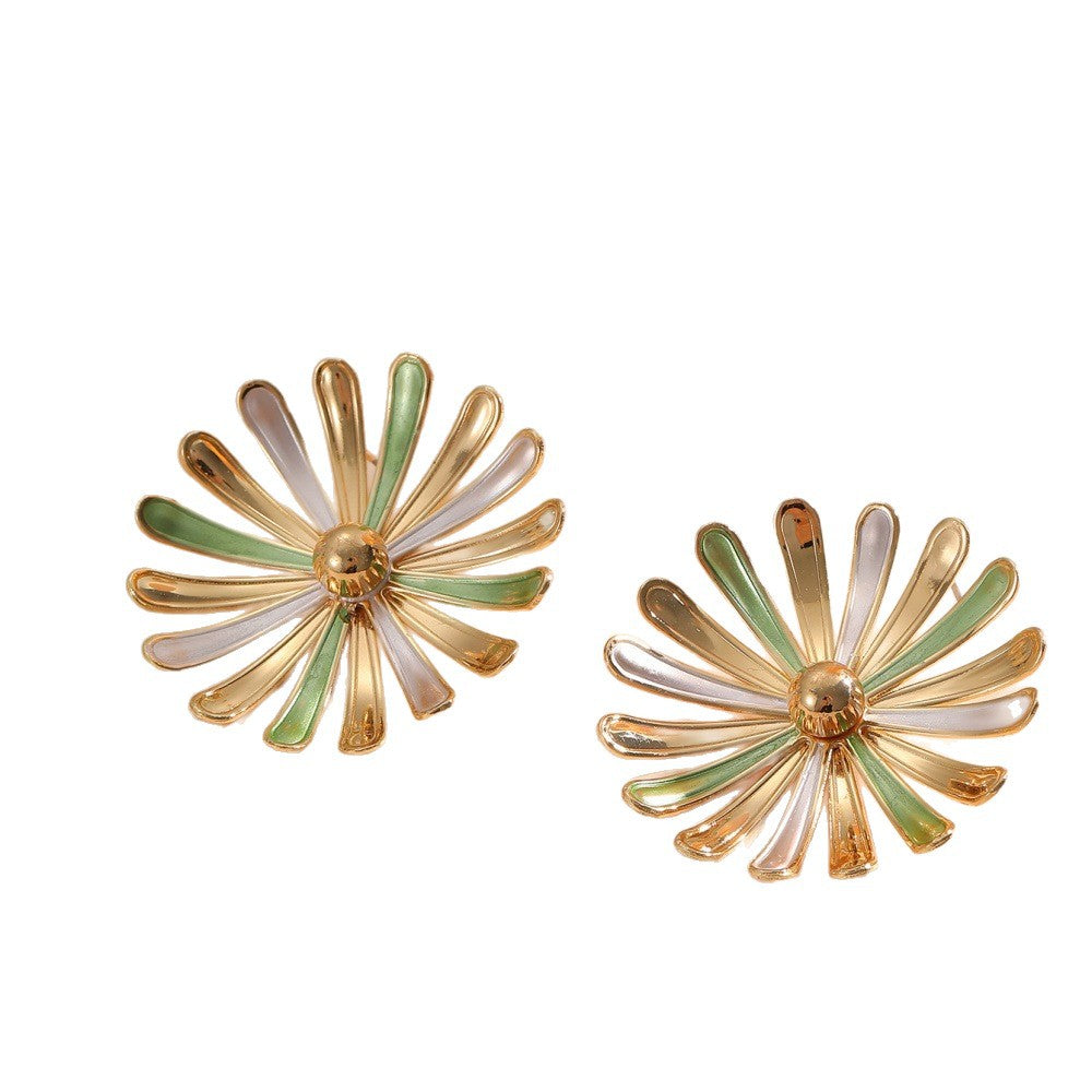 Women's Flower Earrings in Modern 3D Design