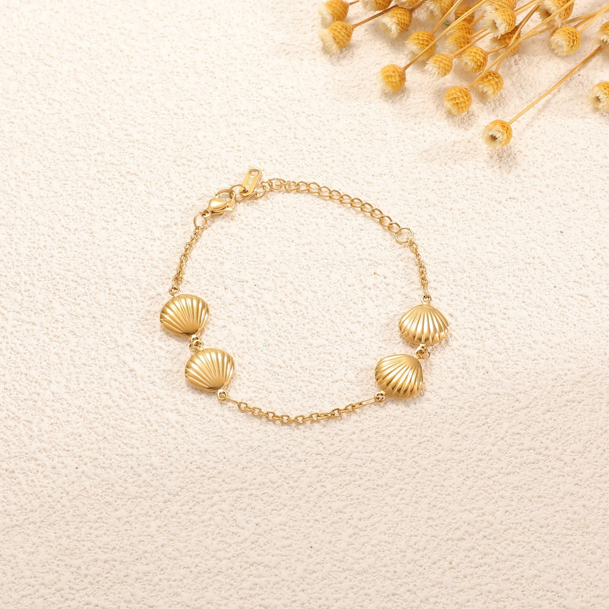 Women's Bracelet with Elegant Heart Design and Fine Link Chain