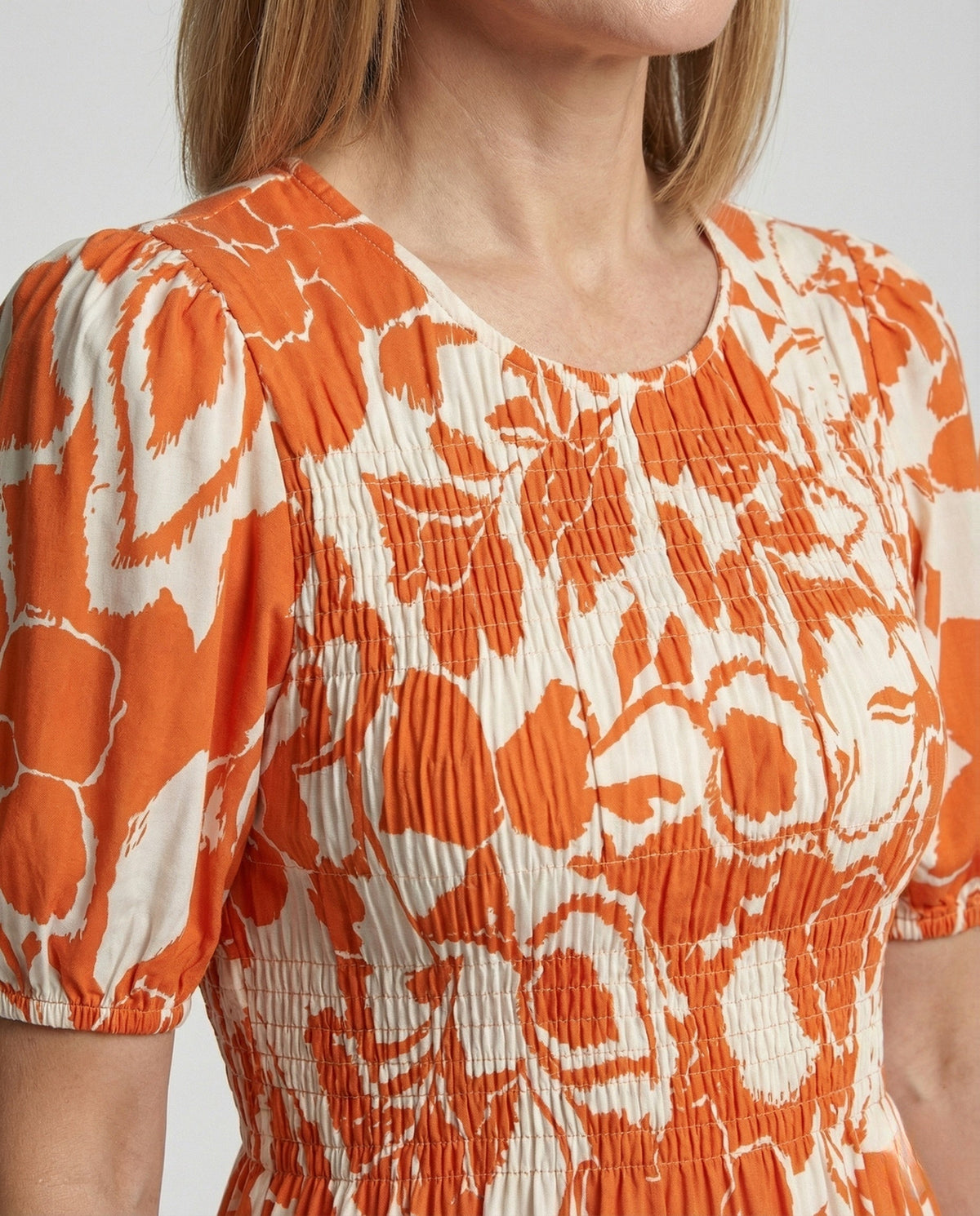 Women's Midi Dress with Smocked Waist and Balloon Sleeves - Close-Up Detail