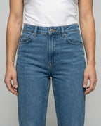 Women's Denim Pants with Balloon-Shaped Leg - Close-Up Detail