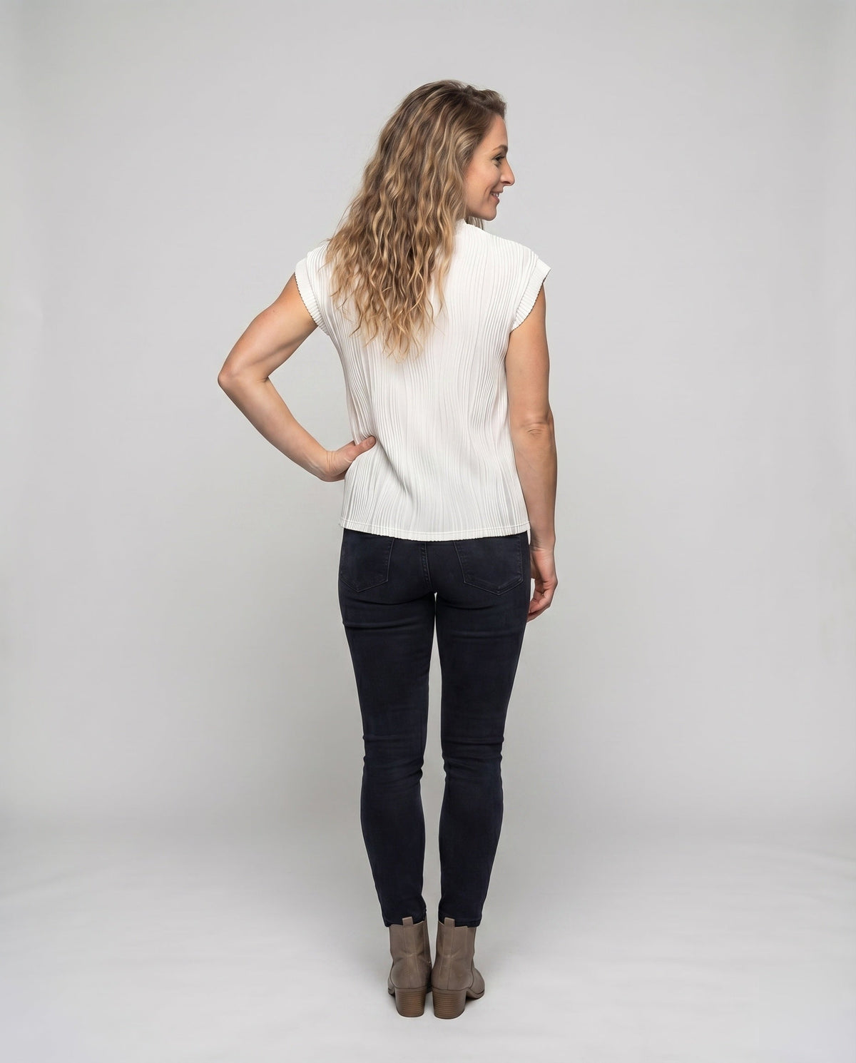 Women's Blouse Top Wave Pleating Elastic Hem Short Sleeve - Back View