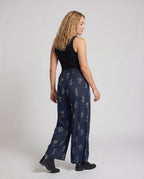 Women's Cotton-Linen Pants Floral Print Tie Belt Loose - Back View