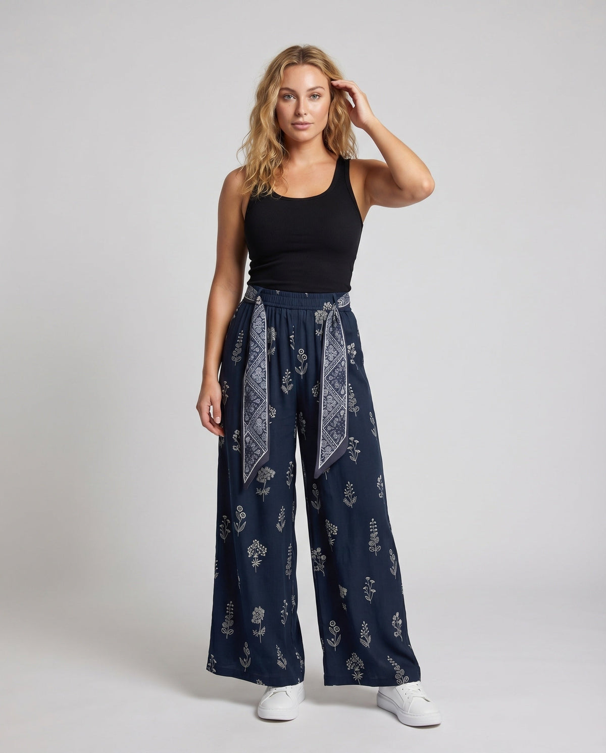 Women's Cotton-Linen Pants Floral Print Tie Belt Loose - Front View