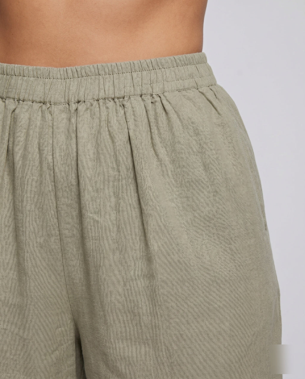 Women's Airy Linen Pants with Wide Cut and Elastic Waistband - Close-Up Detail