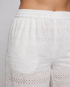 Women's Airy Palazzo Pants made of High-Quality Linen - Close-Up Detail