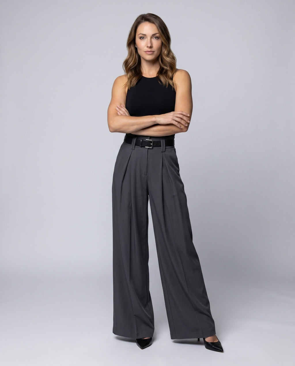 Women's Elegant High-Waist Release Pants with Belt and Wide Leg - Front View