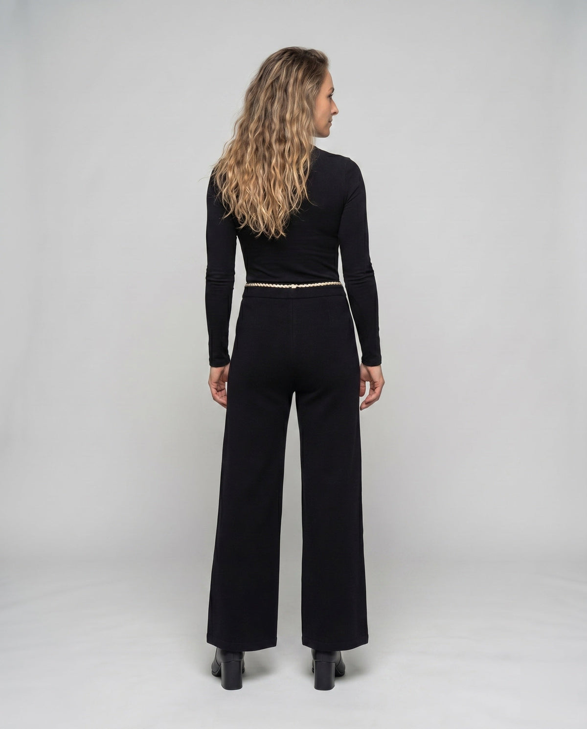 Women's Elegant and Comfortable Cropped Pants with Decorative Seams - Back View