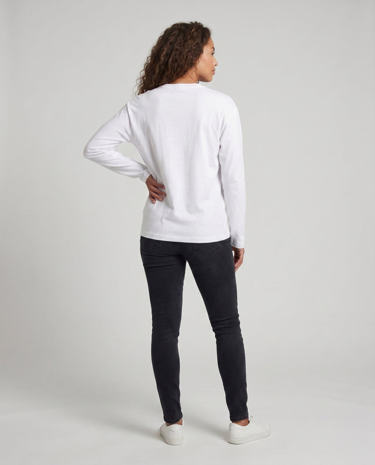 Women's Minimalist Long Sleeve made of Organic Cotton Blend - Back View