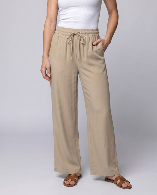 Women's Airy and Comfortable Summer Pants with Elastic Waistband - Lower Body View