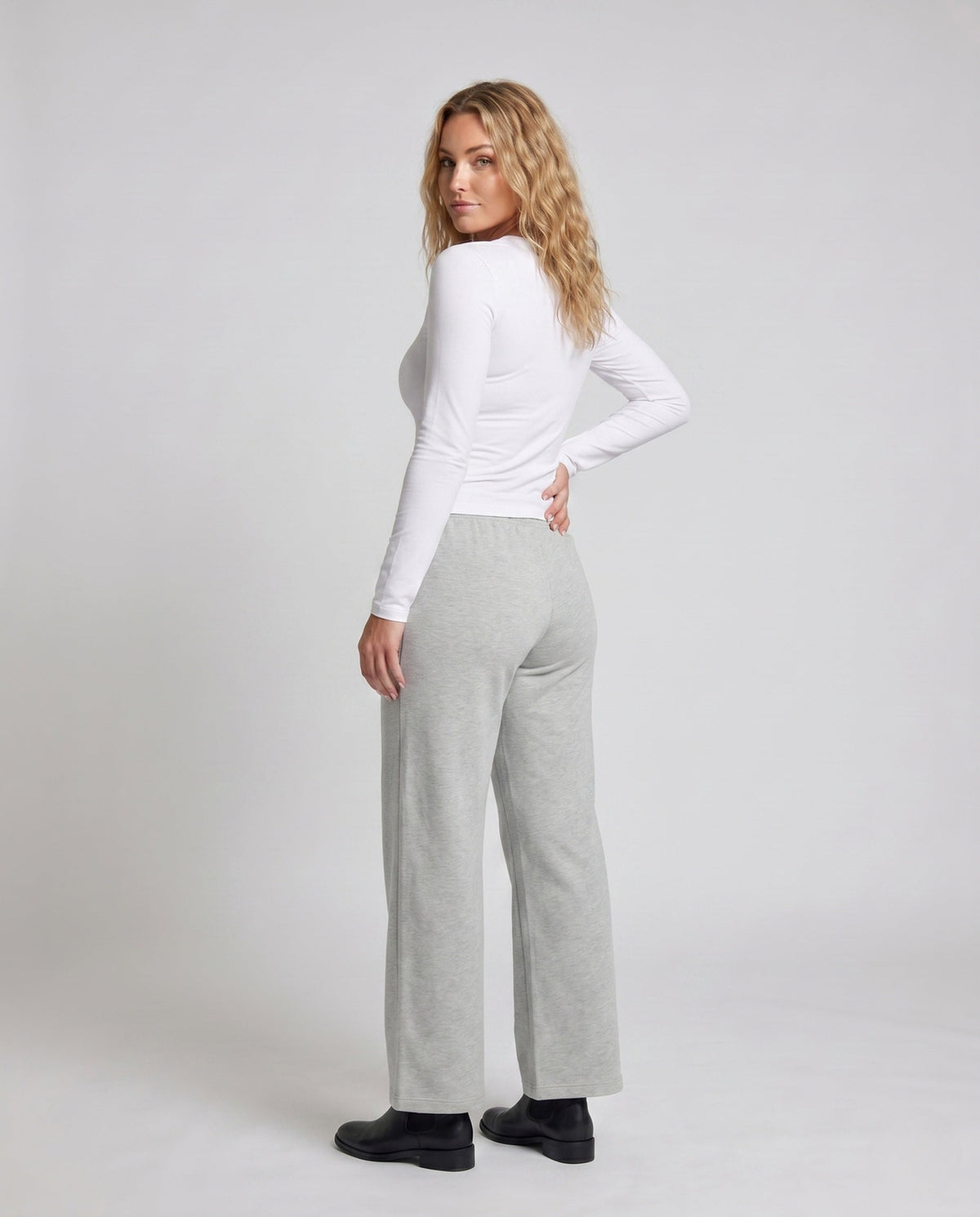 Women's Soft-Flowing Relax Jersey Pants with High Comfort Waistband - Back View