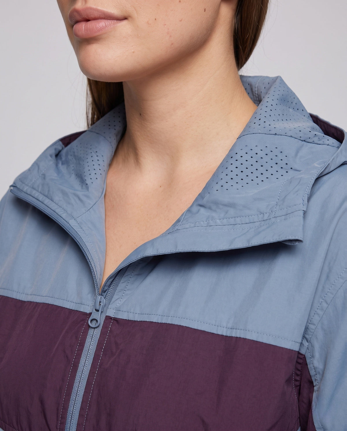 Women's Short Multifunctional Outdoor Jacket with Hood - Close-Up Detail