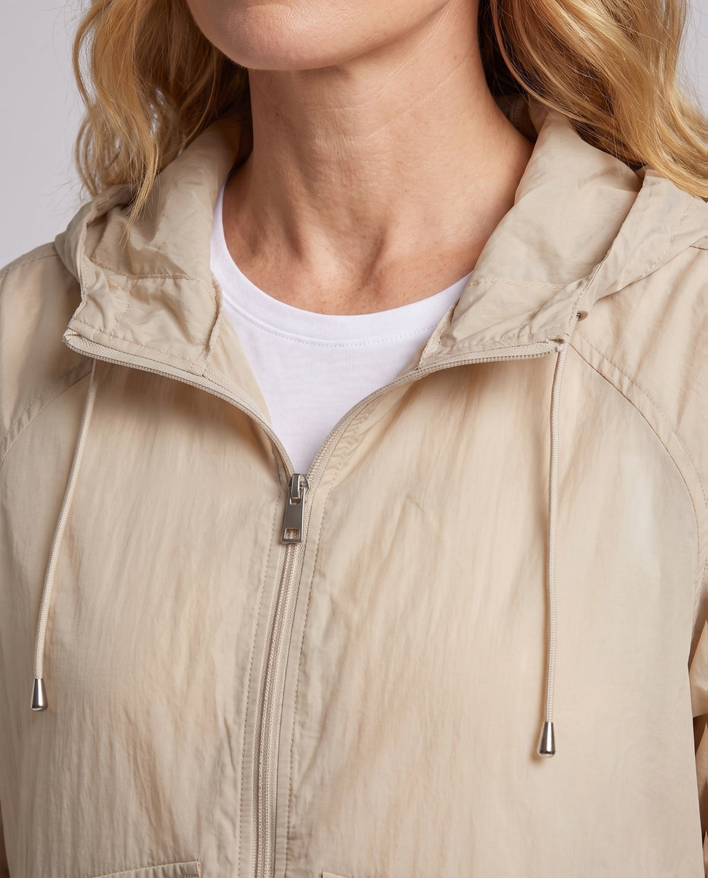 Women's Casual and Functional Transition Jacket - Close-Up Detail