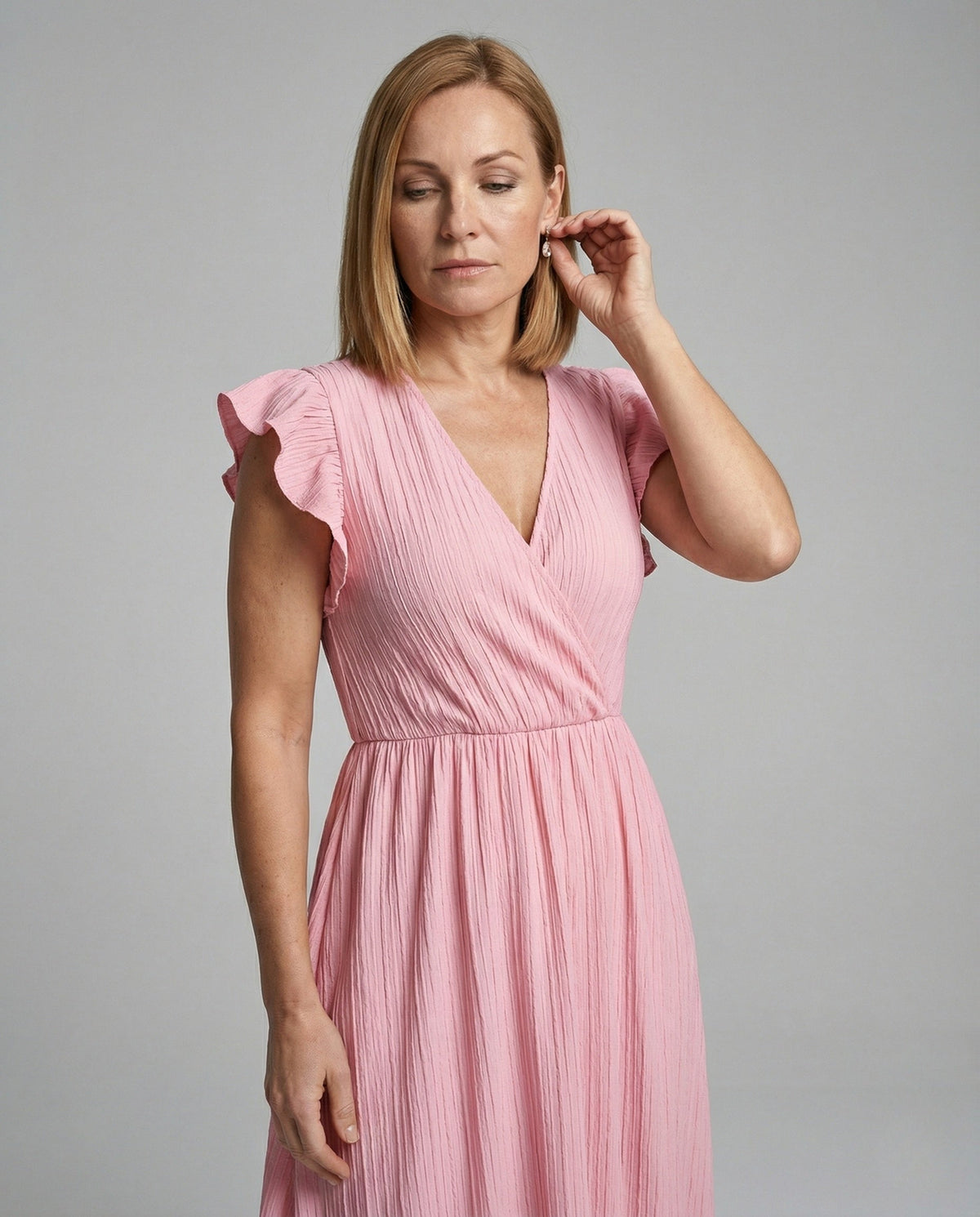 Women's Maxi Dress with V-Neck and Ruffled Sleeves - Upper Body View
