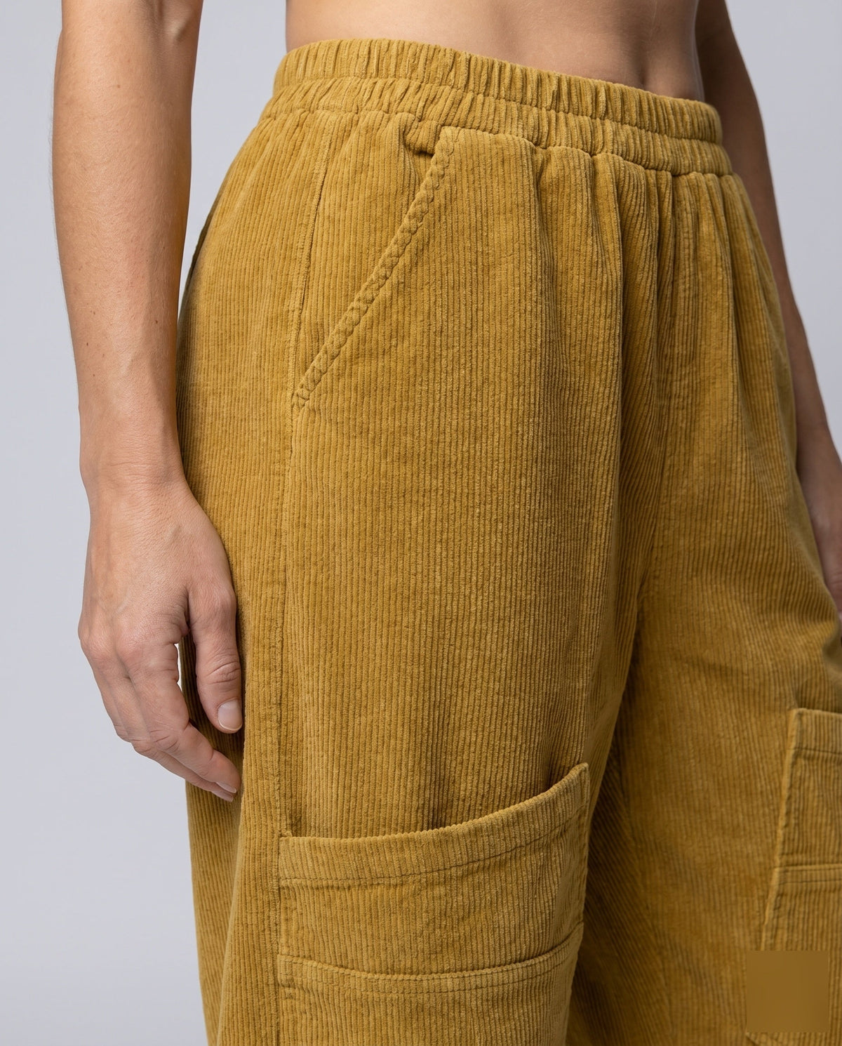 Women's Cord Harem Pants with Soft Feel and Practical Pockets - Close-Up Detail
